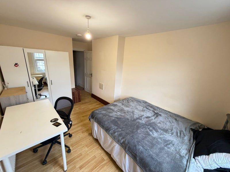 Property photo 2 of 6