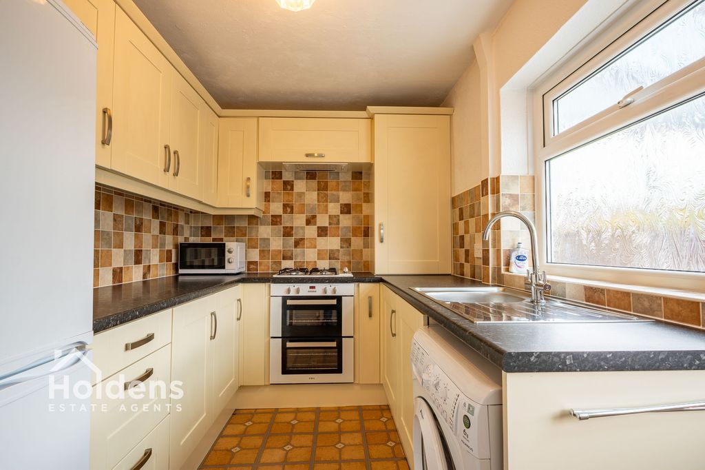 Property photo 3 of 14