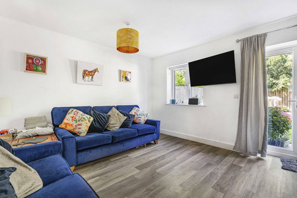 Property photo 3 of 11 32_86123