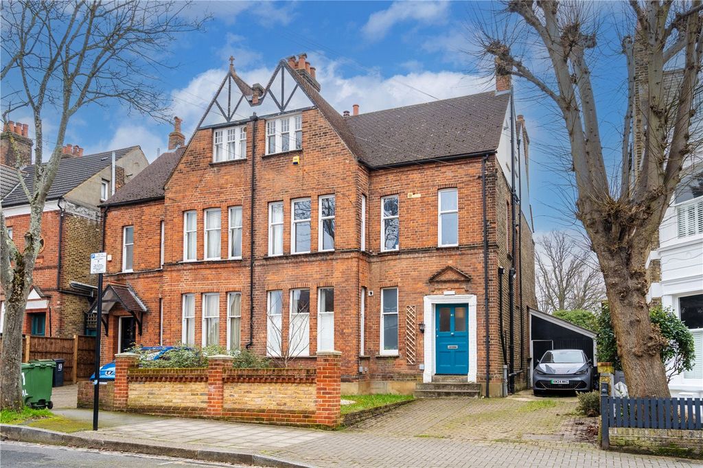 Property photo 2 of 13 Picture No. 11