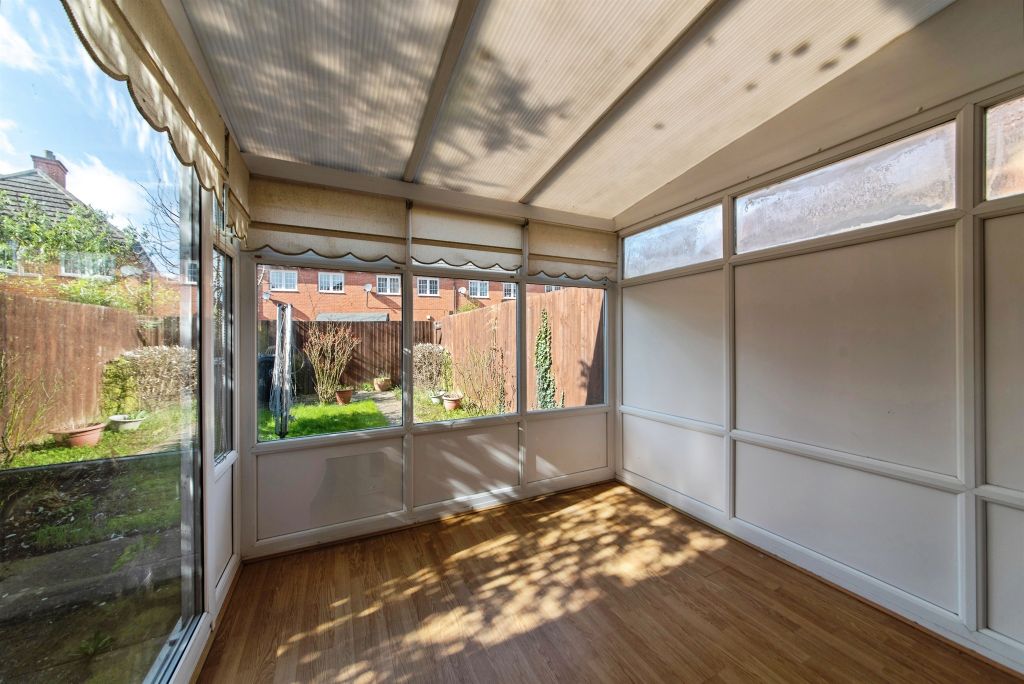 Property photo 3 of 20 Conservatory