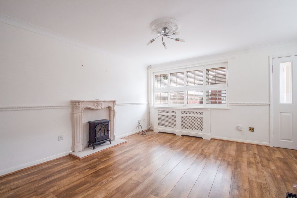 Property photo 2 of 10 Gallery