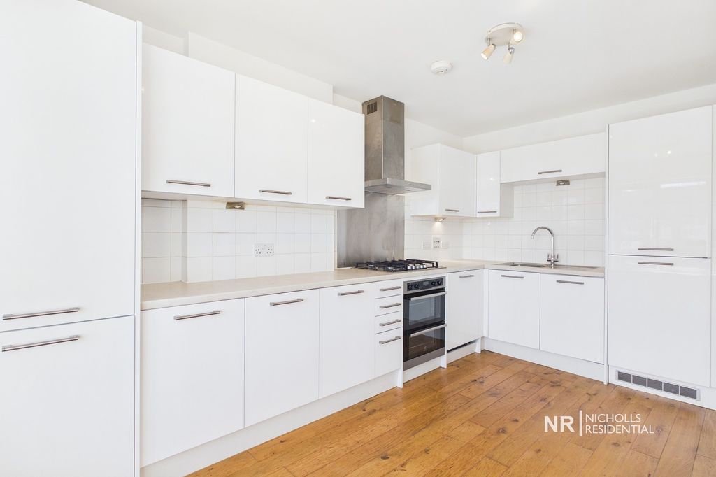 Property photo 2 of 13 Kitchen