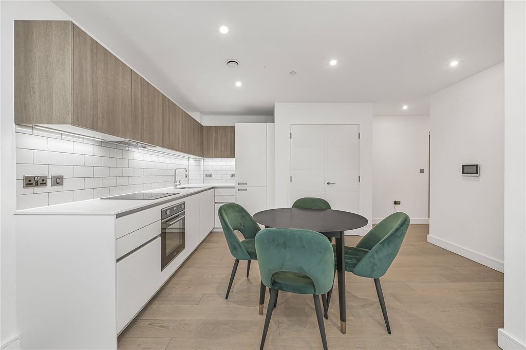 Property photo 1 of 21 Picture No. 22