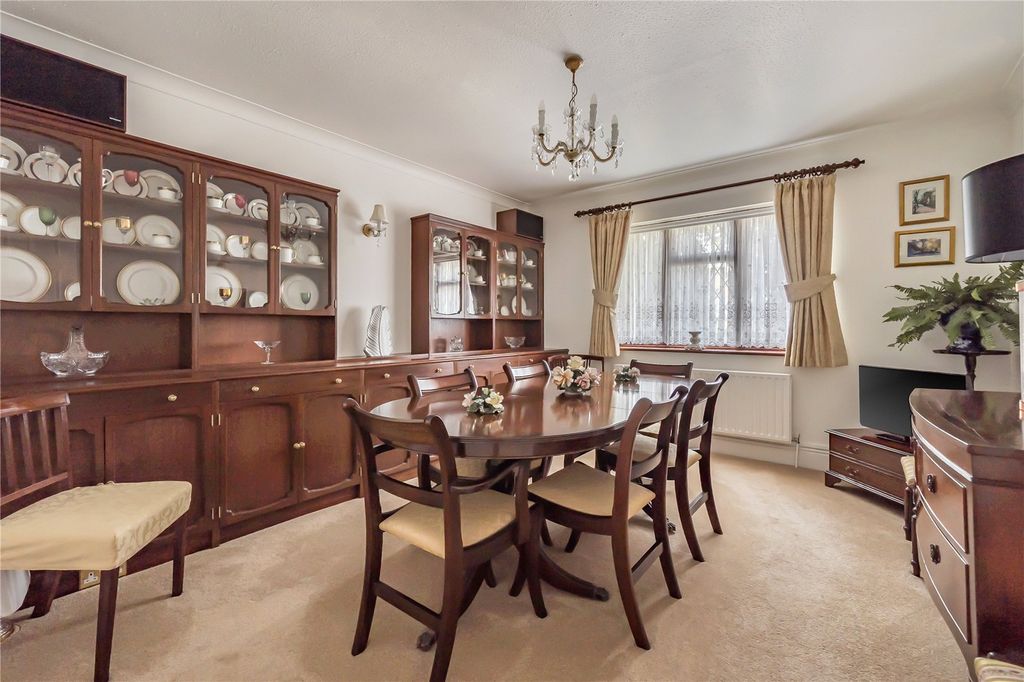 Property photo 3 of 27 Picture No. 29