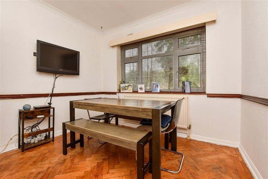 Property photo 2 of 13 Dining Room