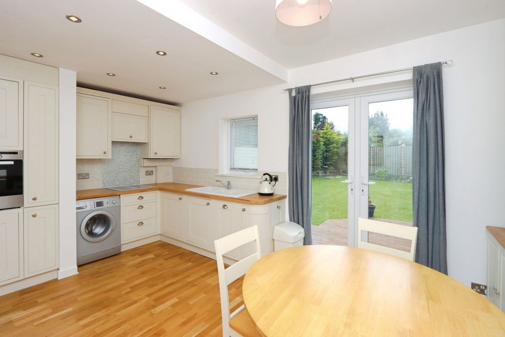 Property photo 2 of 17 Photo