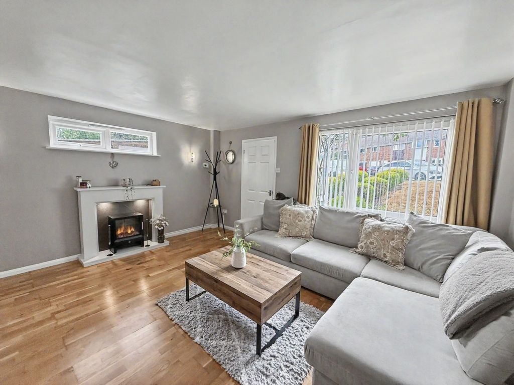 Property photo 2 of 31 5399216