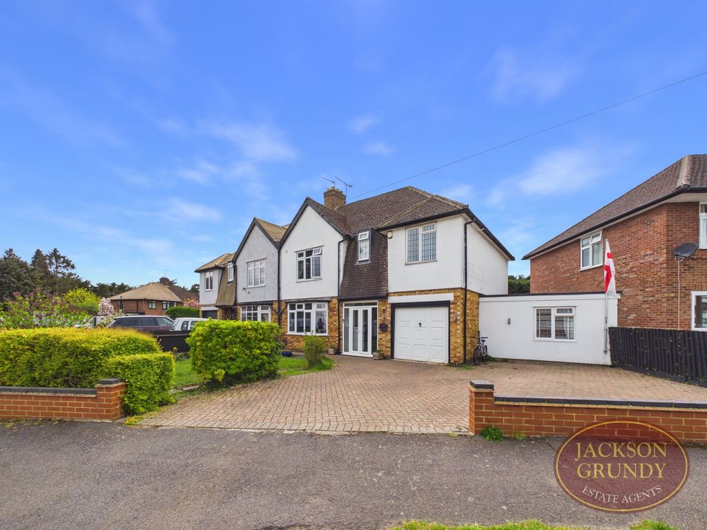 Property photo 1 of 19 Firtree Walk