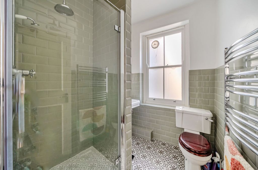 Property photo 3 of 12 Bathroom
