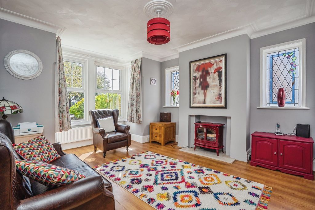 Property photo 2 of 21