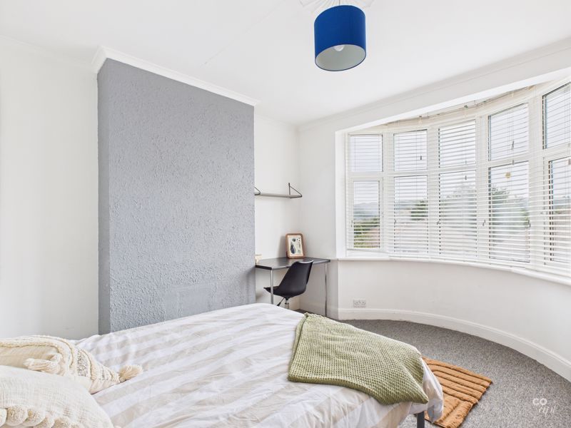 Property photo 1 of 16 Photo 10