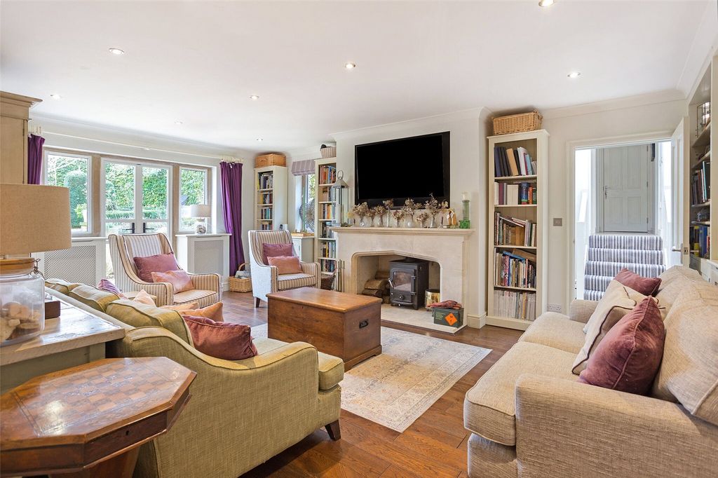 Property photo 3 of 17 Picture No. 05