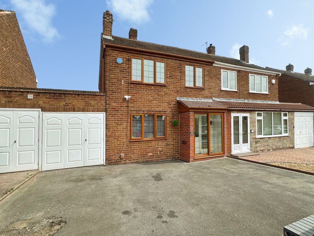 Property photo 1 of 13 Front