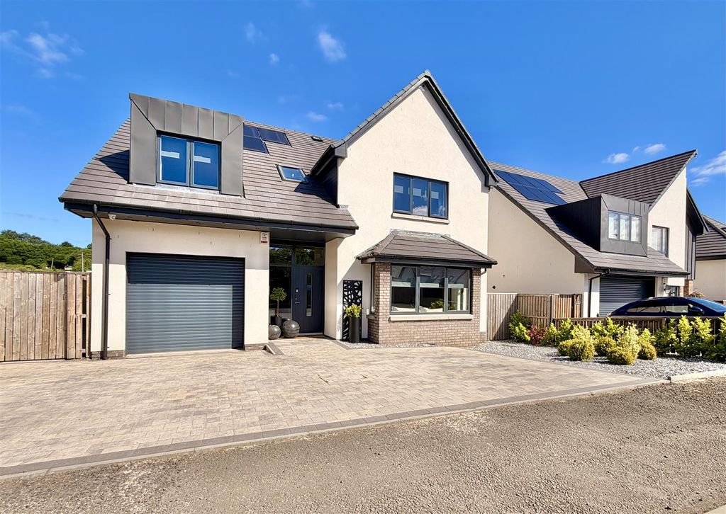 Property photo 1 of 62 External