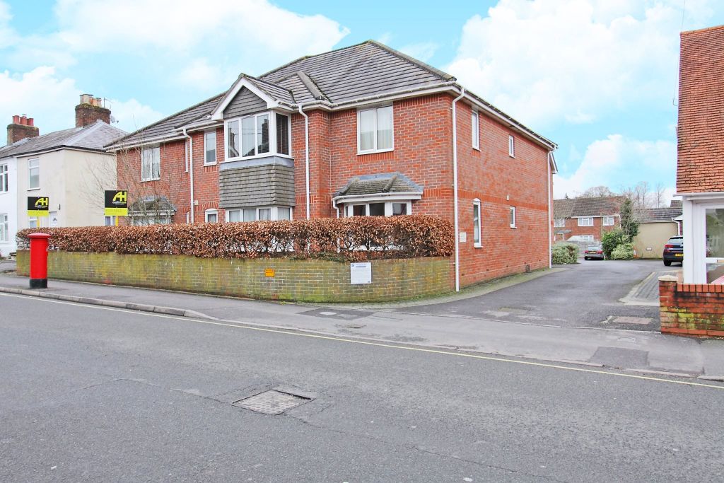 Property photo 1 of 12 Front