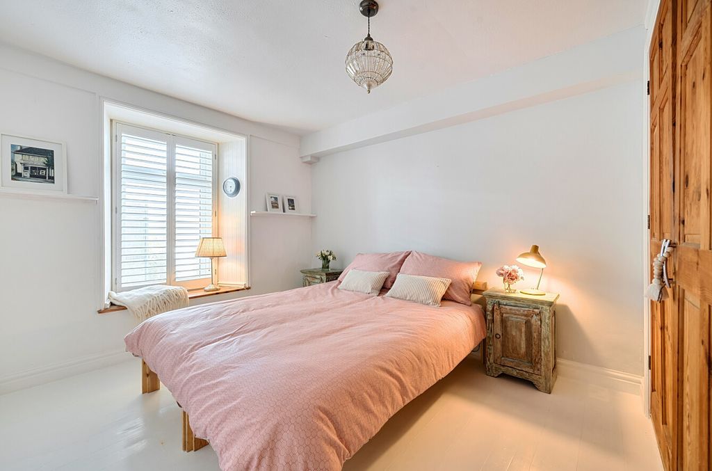 Property photo 3 of 18 1432890-1-69Bebac...