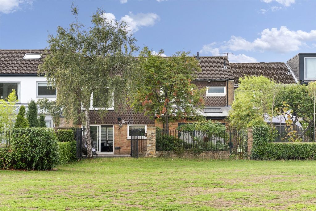 Property photo 1 of 19 Rear External View