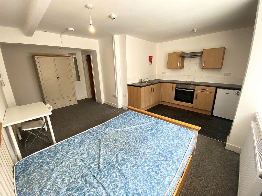 Property photo 2 of 3