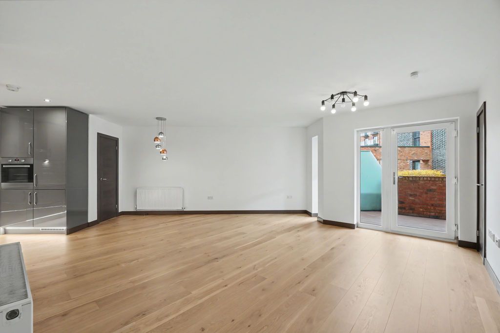 Property photo 3 of 26 Photo 9