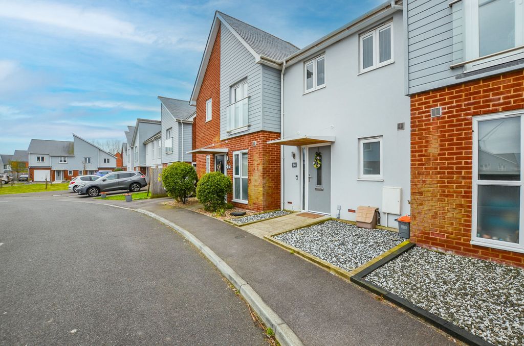 Property photo 1 of 21