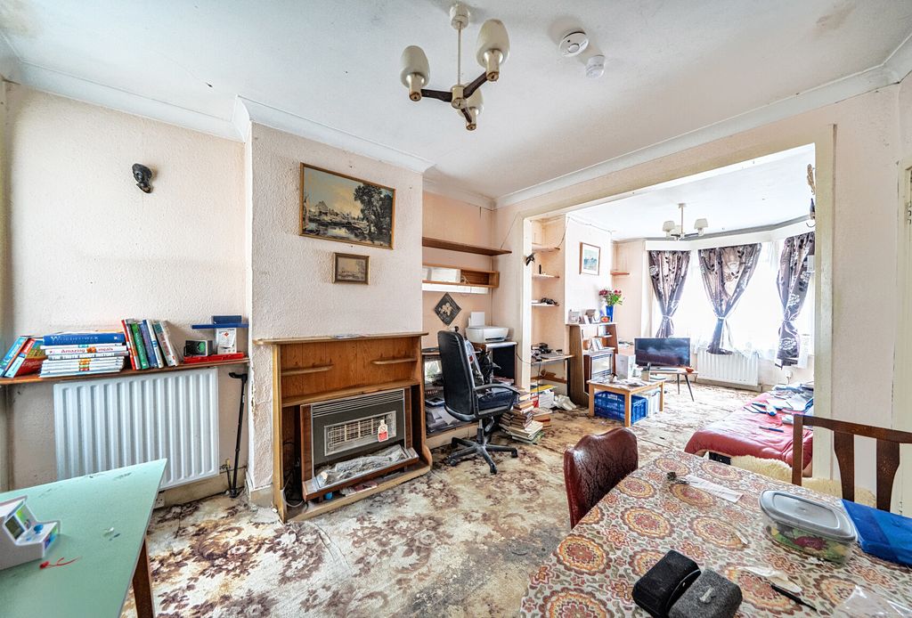 Property photo 2 of 11 1467814-7-6A184d1...