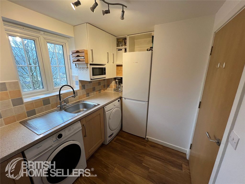 Property photo 3 of 11 Picture No. 10