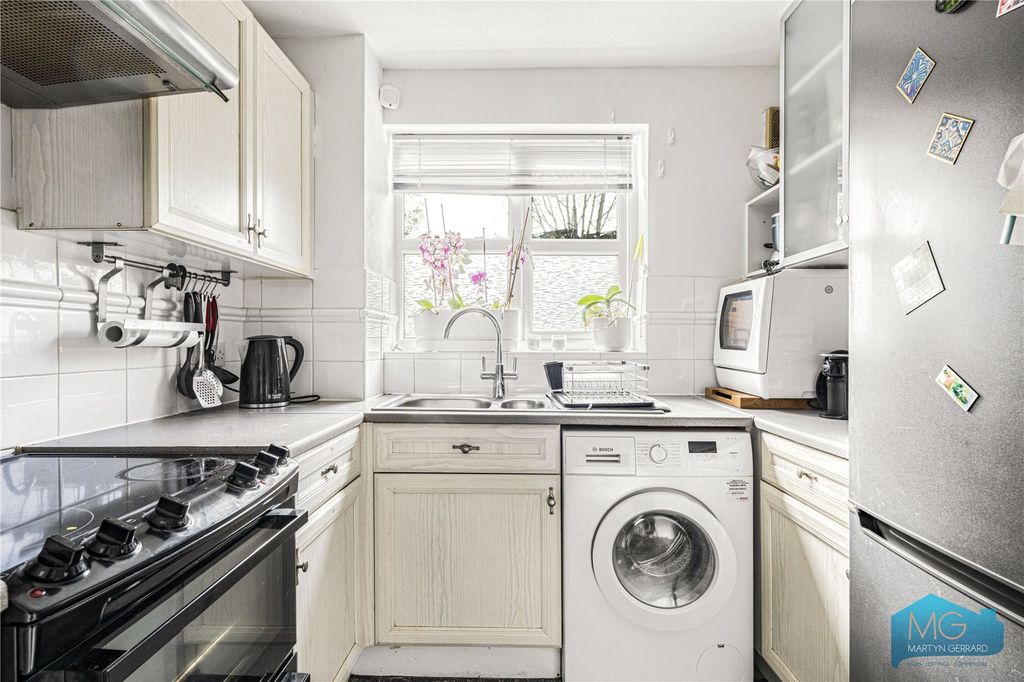 Property photo 3 of 12 Picture No. 20