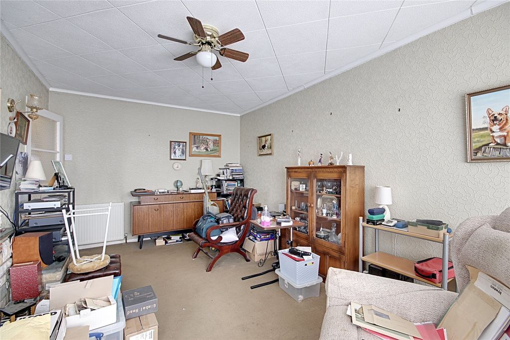 Property photo 3 of 16 Picture No. 10