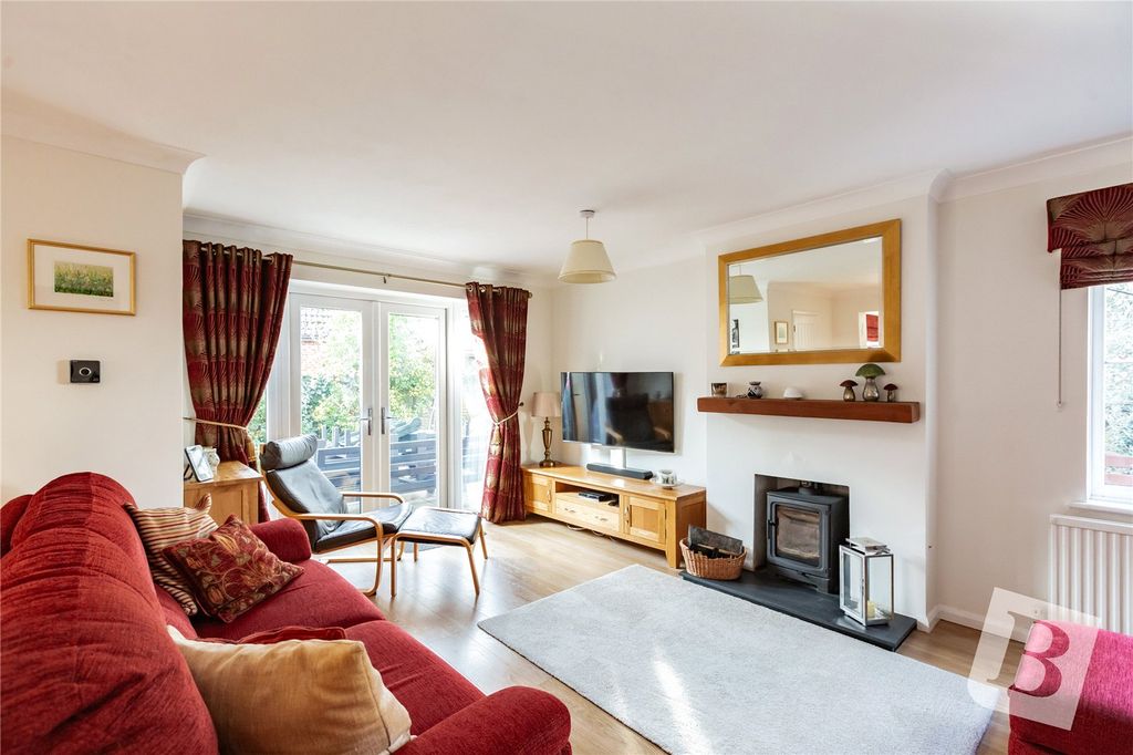 Property photo 2 of 28 Picture No. 23