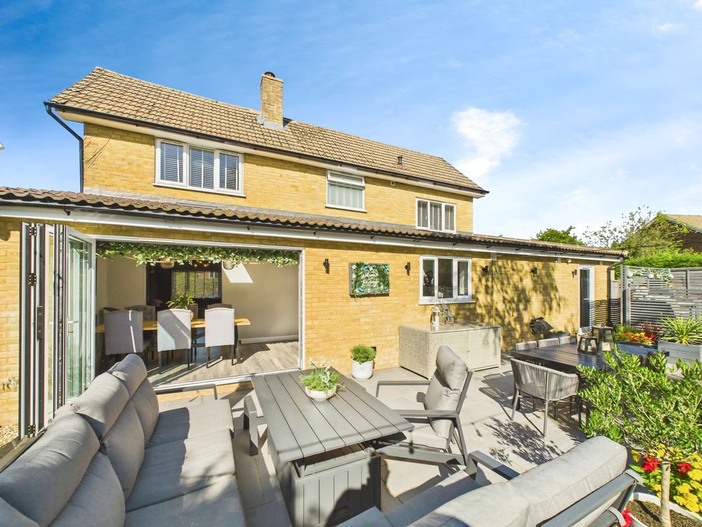 Property photo 3 of 31 08
