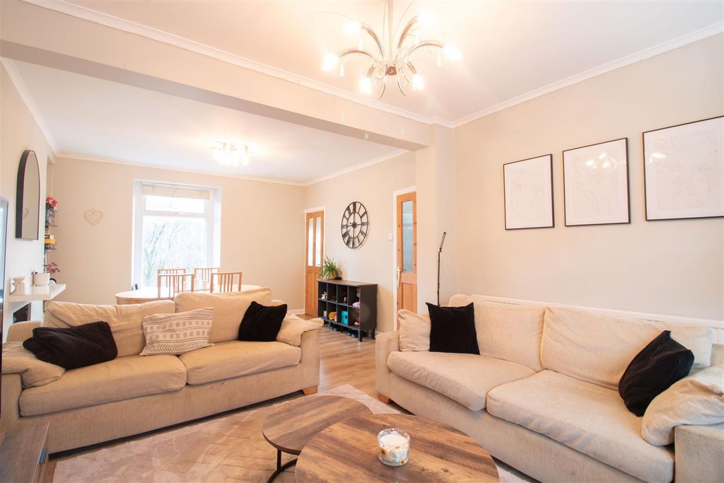 Property photo 3 of 27 Img_8068_1.Jpg