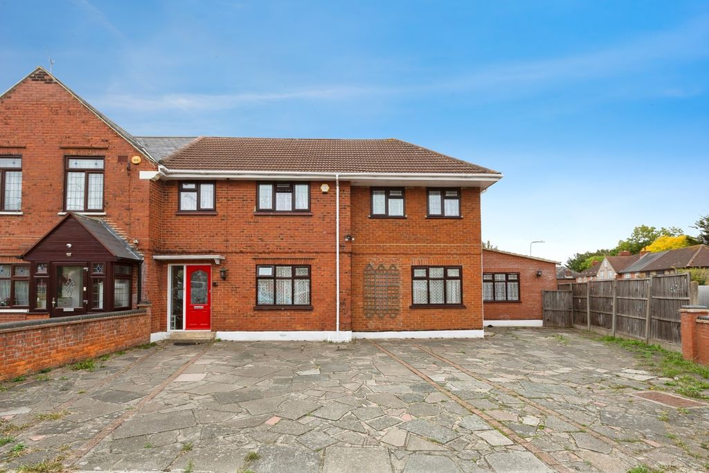 Property photo 2 of 27 Photo