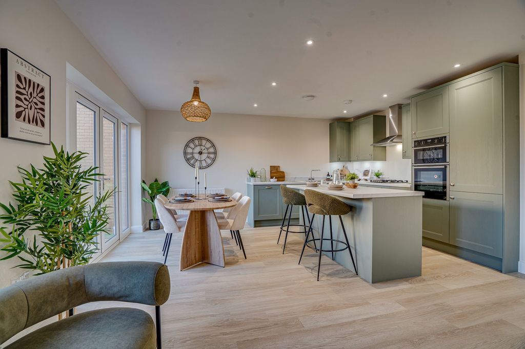 Property photo 2 of 25