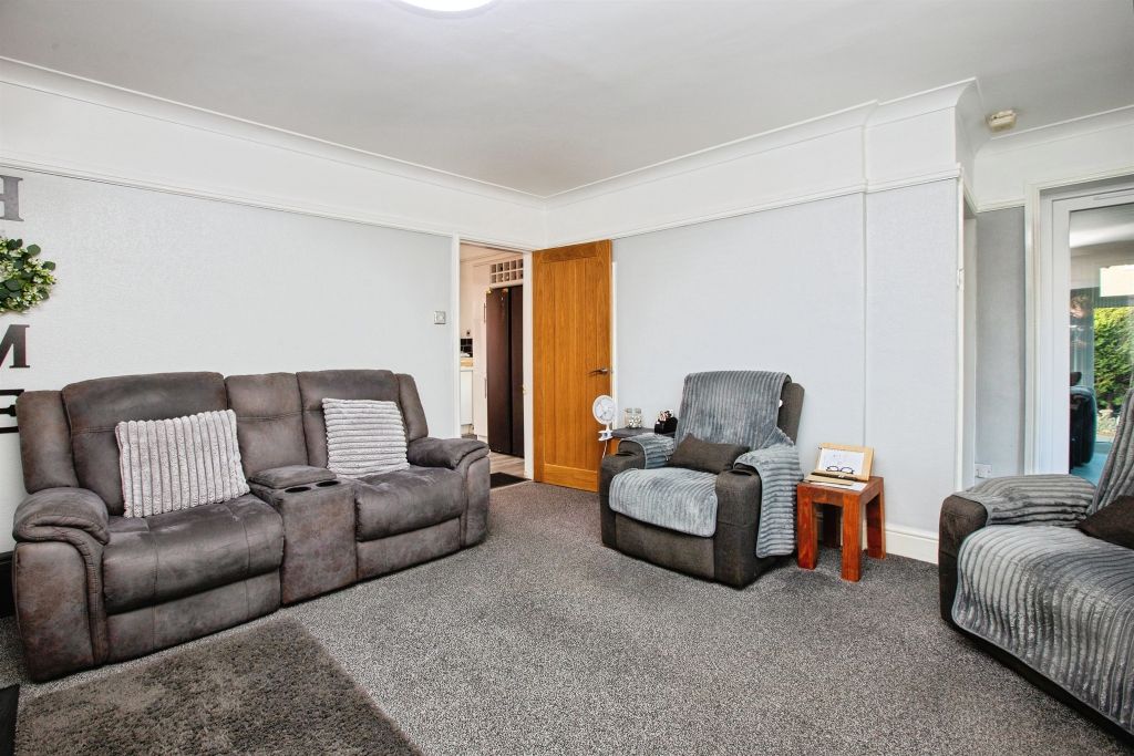 Property photo 3 of 22