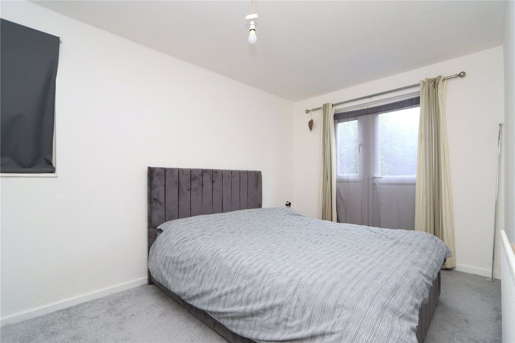 Property photo 3 of 8 Picture No. 05