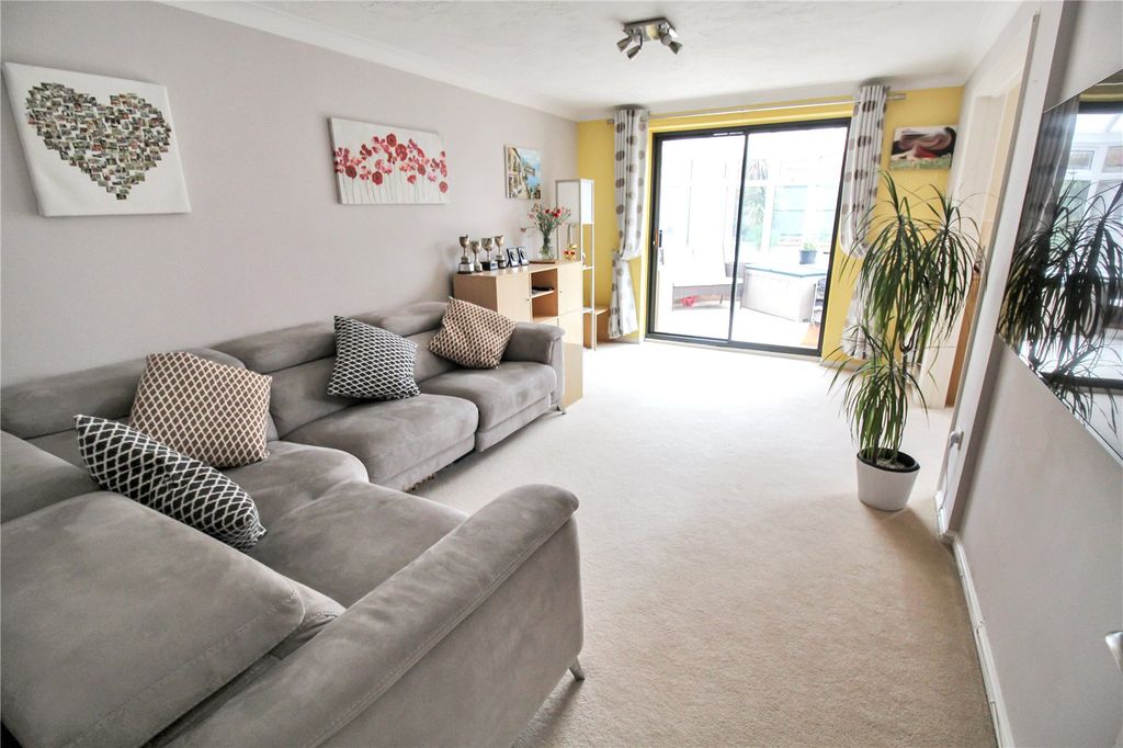 Property photo 2 of 19 Picture No. 07