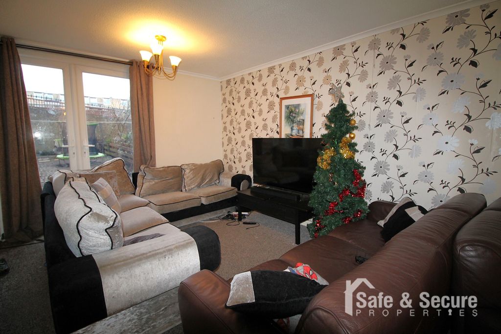 Property photo 2 of 15 Living Room