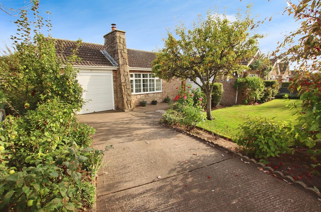 Property photo 1 of 29 4193960