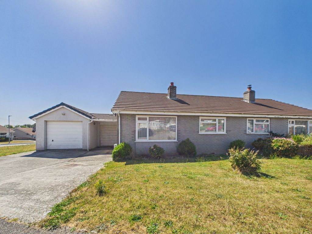 Property photo 1 of 15 Front