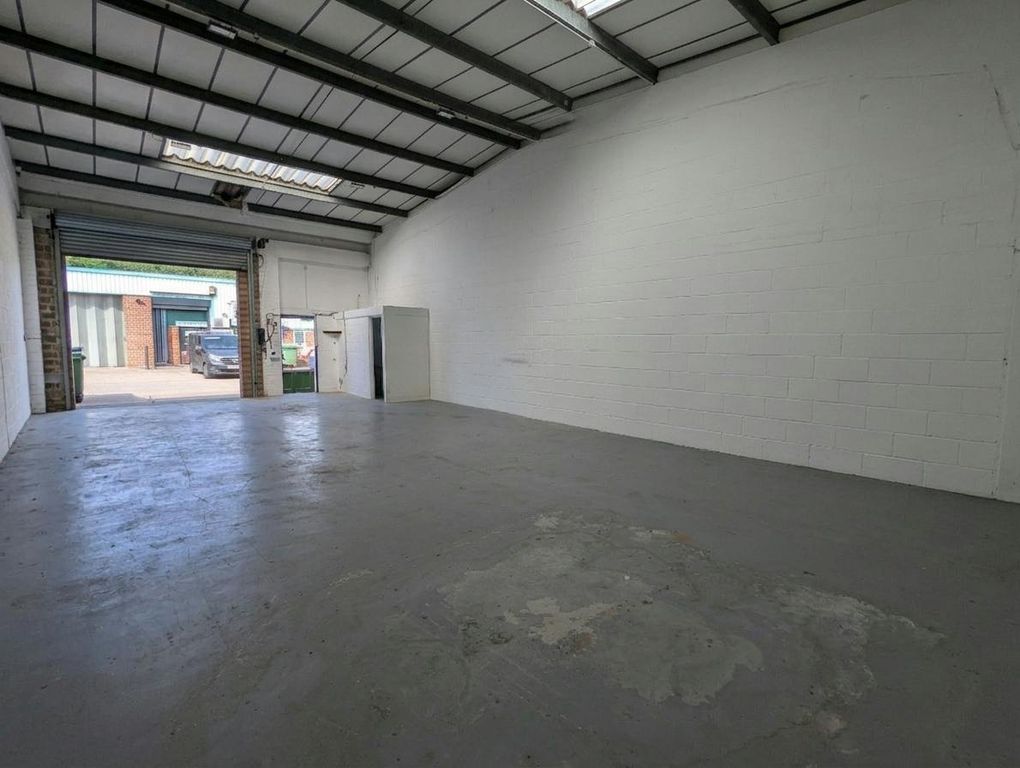 Property photo 3 of 6 Back.Png