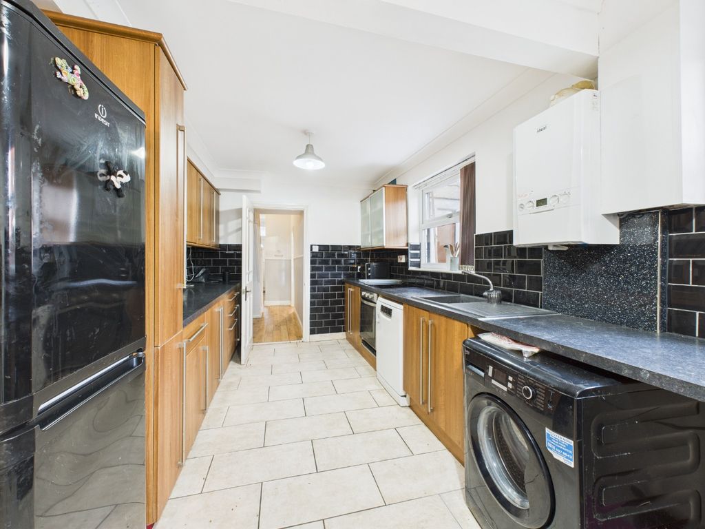 Property photo 2 of 12 4761064