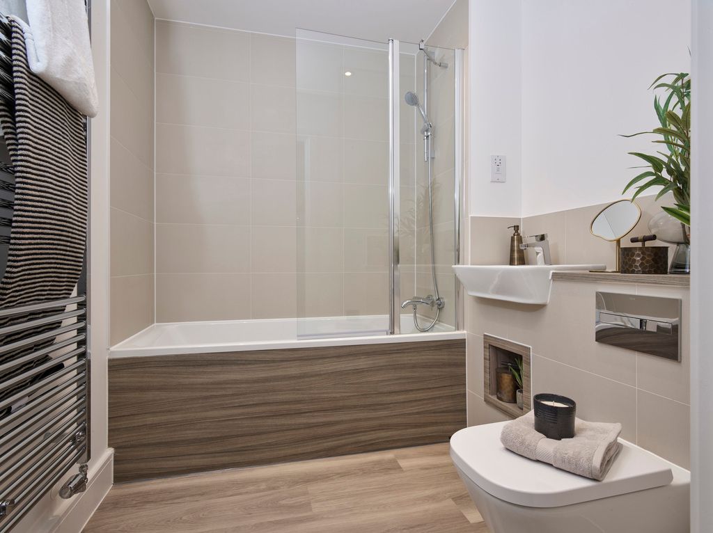 Property photo 1 of 4 242098-11