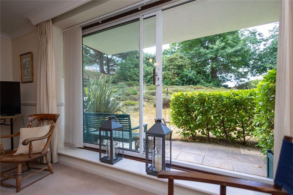 Property photo 3 of 24 Picture No. 04