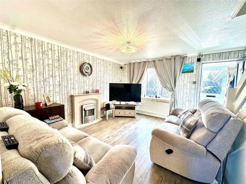 Property photo 3 of 11 Picture No. 09