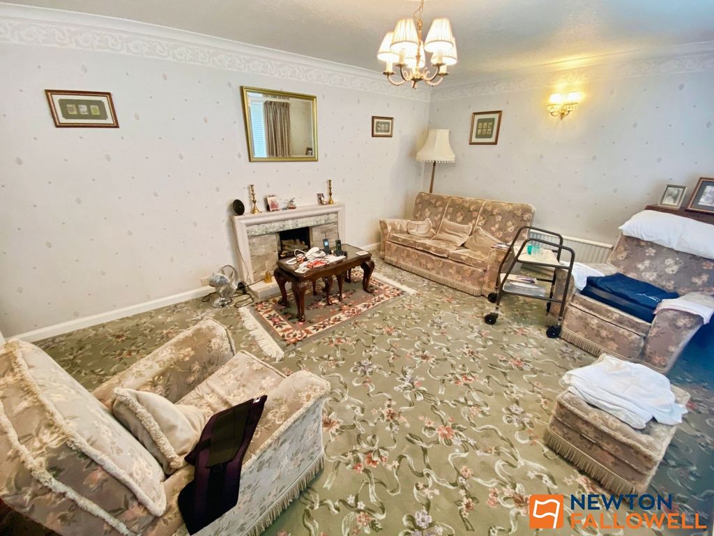 Property photo 2 of 24