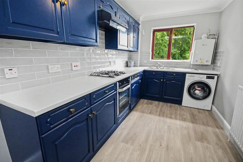 Property photo 2 of 11 Kbbhtlgbfuuh4Yhfwmsoiq.Jpg
