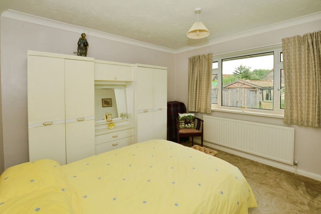 Property photo 2 of 17 Photo