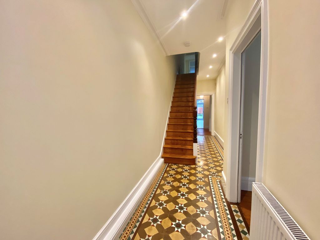 Property photo 3 of 11 Front