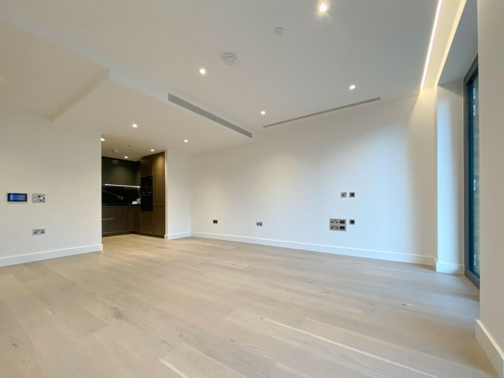 Property photo 1 of 3